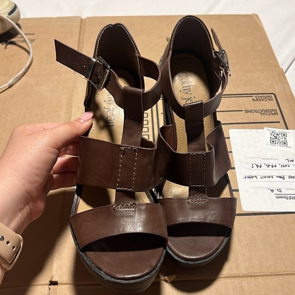 Cathy Jean Heels - Picture 2 of 6